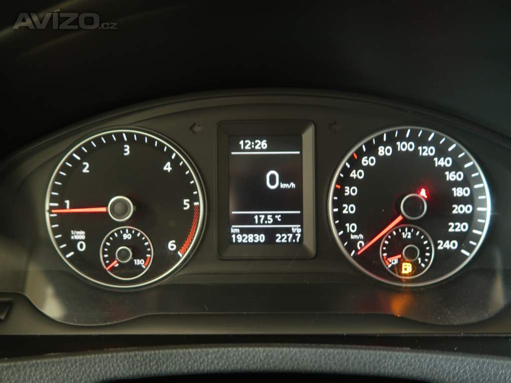 Foto inzerátu Volkswagen Transporter 2.0 TDI