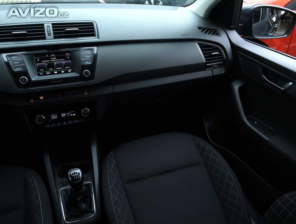 Foto inzerátu Škoda Fabia 1.0 TSI