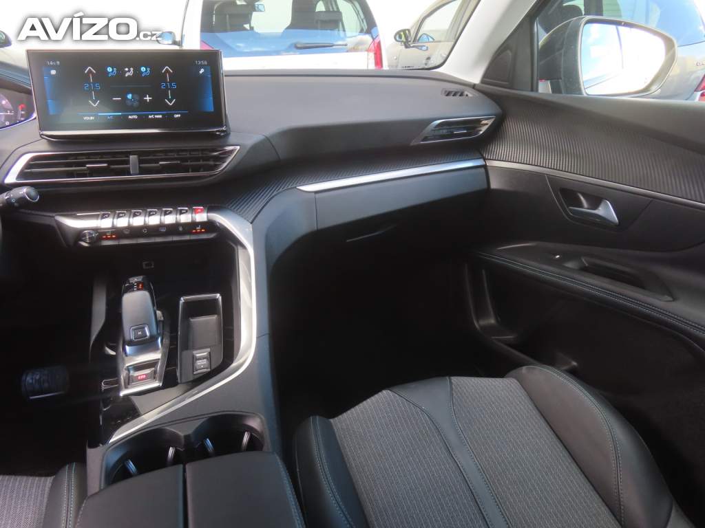 Foto inzerátu Peugeot 3008 1.2 PureTech