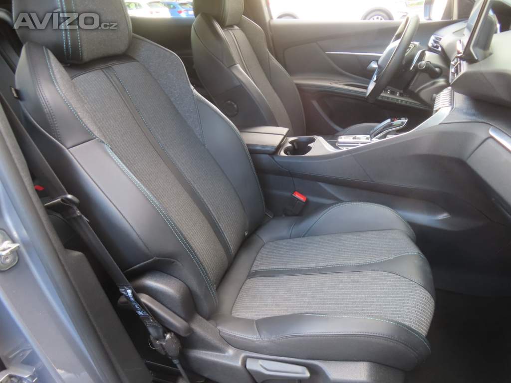 Foto inzerátu Peugeot 3008 1.2 PureTech