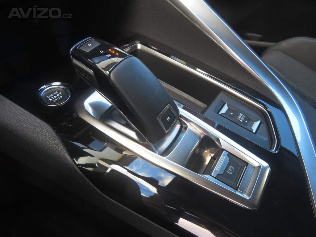 Foto inzerátu Peugeot 3008 1.2 PureTech