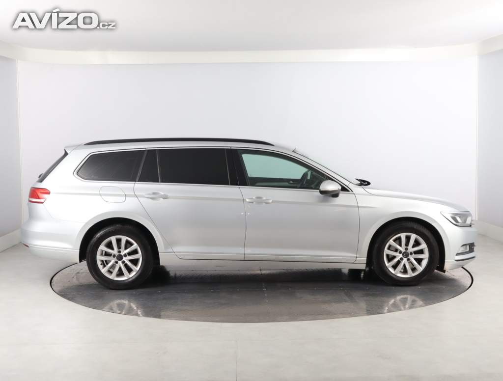 Foto inzerátu Volkswagen Passat 2.0 TDI