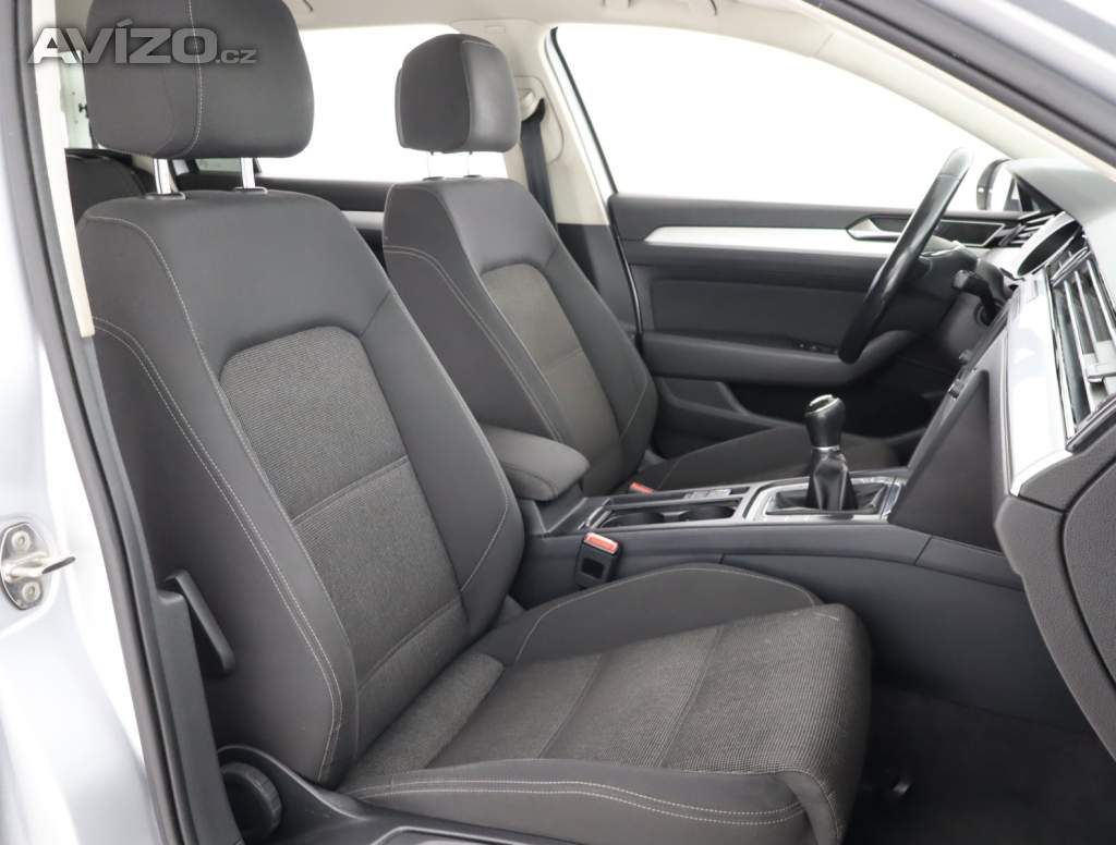 Foto inzerátu Volkswagen Passat 2.0 TDI