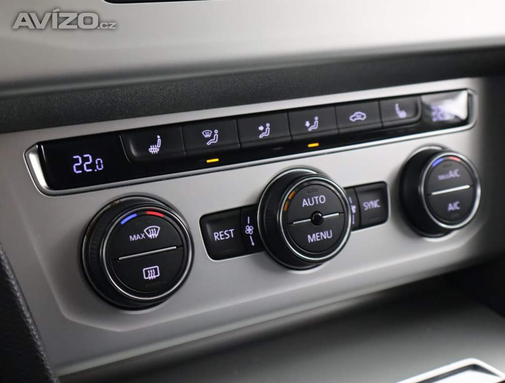 Foto inzerátu Volkswagen Passat 2.0 TDI