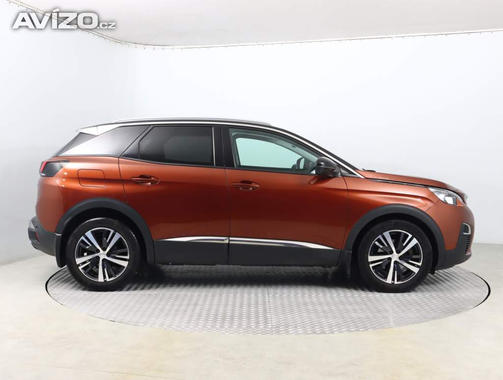 Foto inzerátu Peugeot 3008 1.2 PureTech