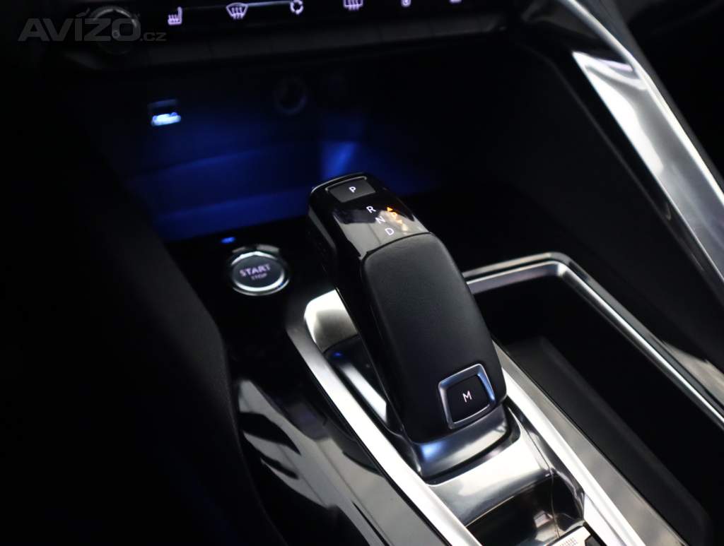 Foto inzerátu Peugeot 3008 1.2 PureTech