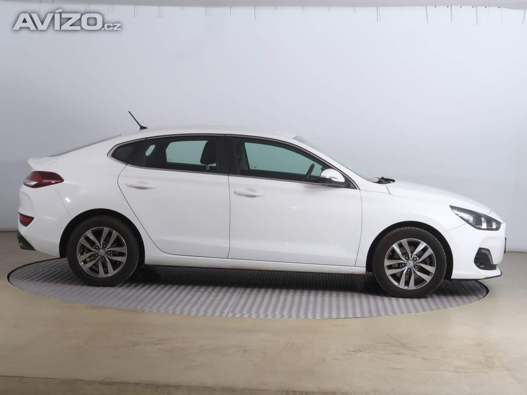 Foto inzerátu Hyundai i30 Fastback 1.0 T-GDI