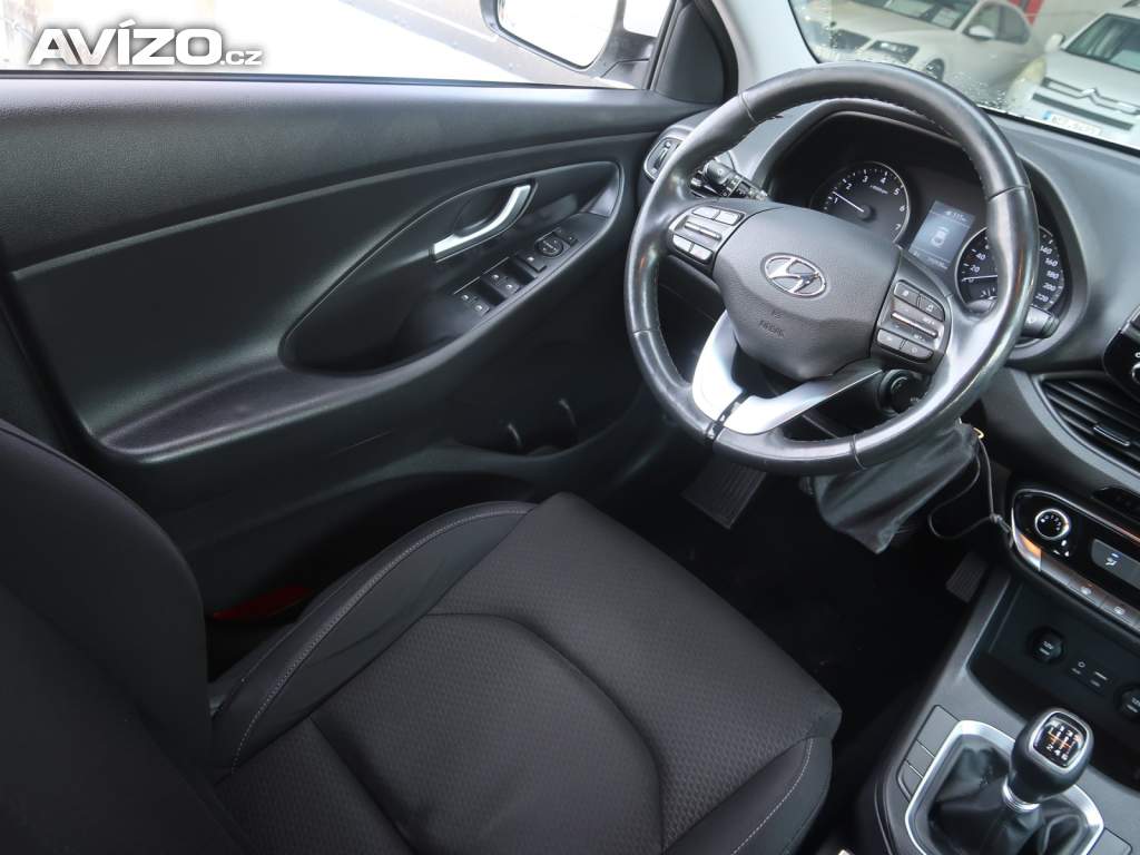 Foto inzerátu Hyundai i30 Fastback 1.0 T-GDI
