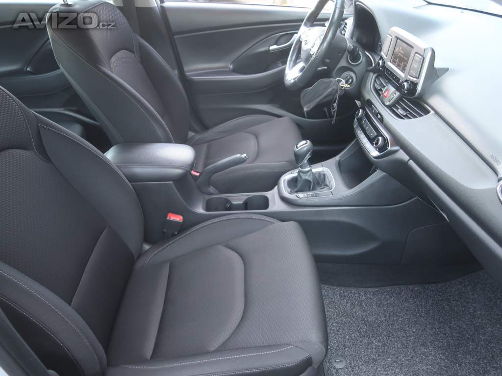 Foto inzerátu Hyundai i30 Fastback 1.0 T-GDI