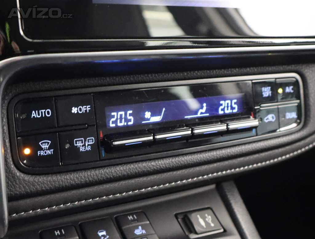 Foto inzerátu Toyota Auris Hybrid