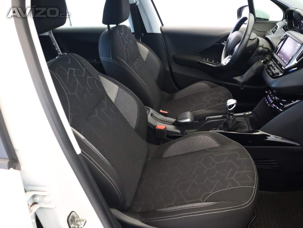 Foto inzerátu Peugeot 2008 1.2 PureTech