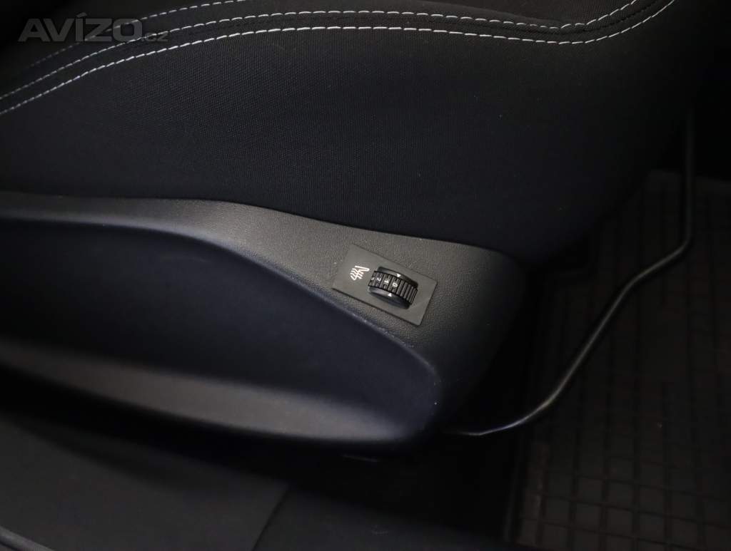 Foto inzerátu Peugeot 2008 1.2 PureTech