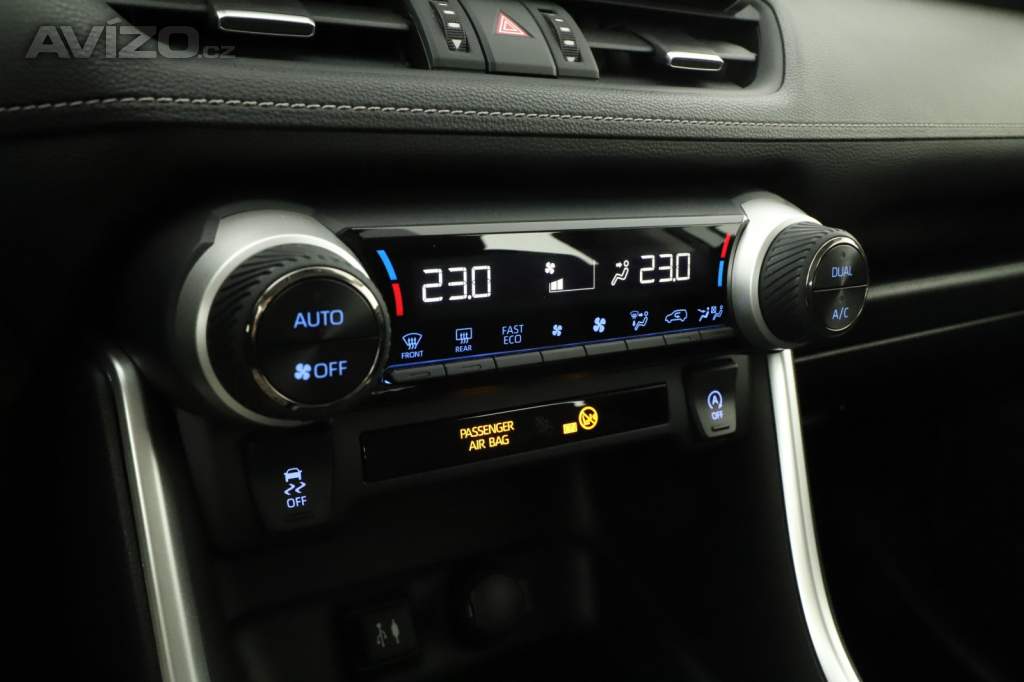 Foto inzerátu Toyota Rav4 2.0 Valvematic