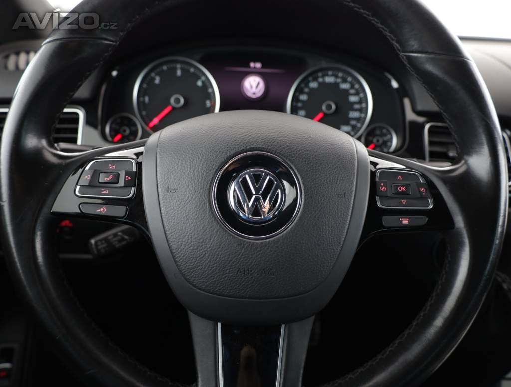 Foto inzerátu Volkswagen Touareg 3.0 TDI