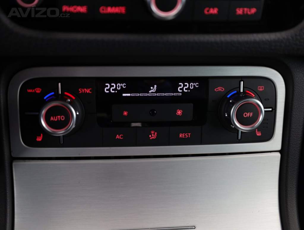 Foto inzerátu Volkswagen Touareg 3.0 TDI