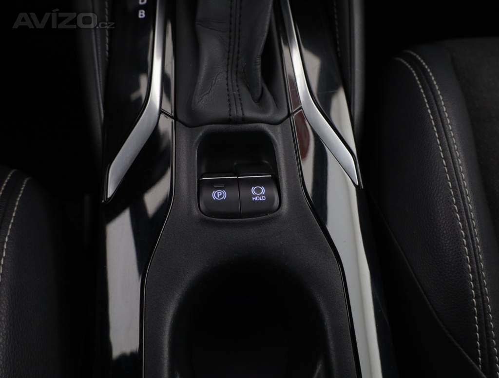 Foto inzerátu Toyota Corolla 1.8 Hybrid