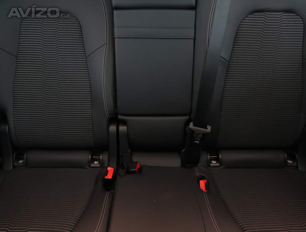 Foto inzerátu Mercedes-Benz GLB GLB 200 4MATIC