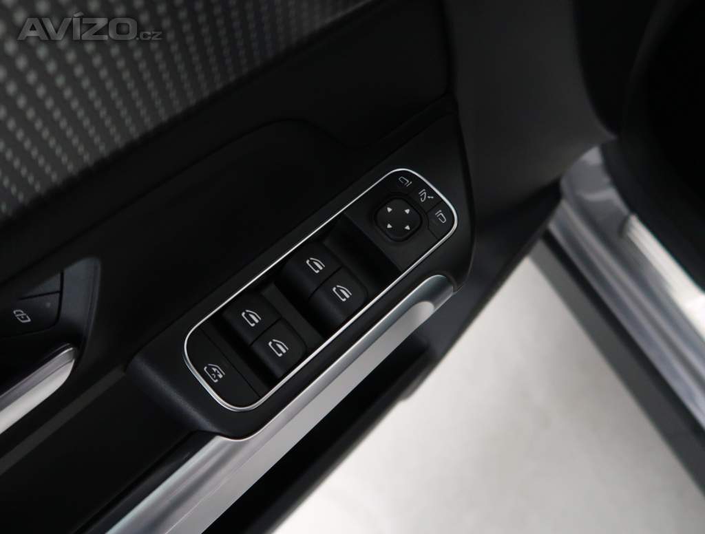 Foto inzerátu Mercedes-Benz GLB GLB 200 4MATIC