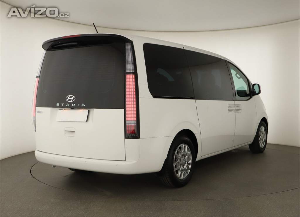 Foto inzerátu Hyundai Staria 2.2 CRDi