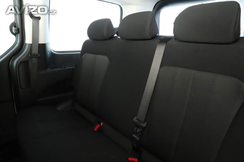 Foto inzerátu Hyundai Staria 2.2 CRDi