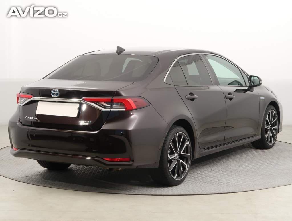 Foto inzerátu Toyota Corolla 1.8 Hybrid