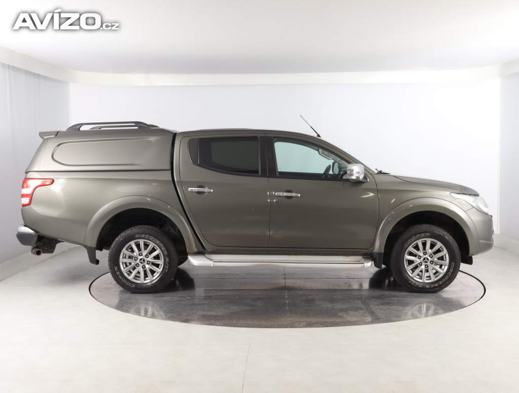 Foto inzerátu Mitsubishi L200 2.4 DI-D