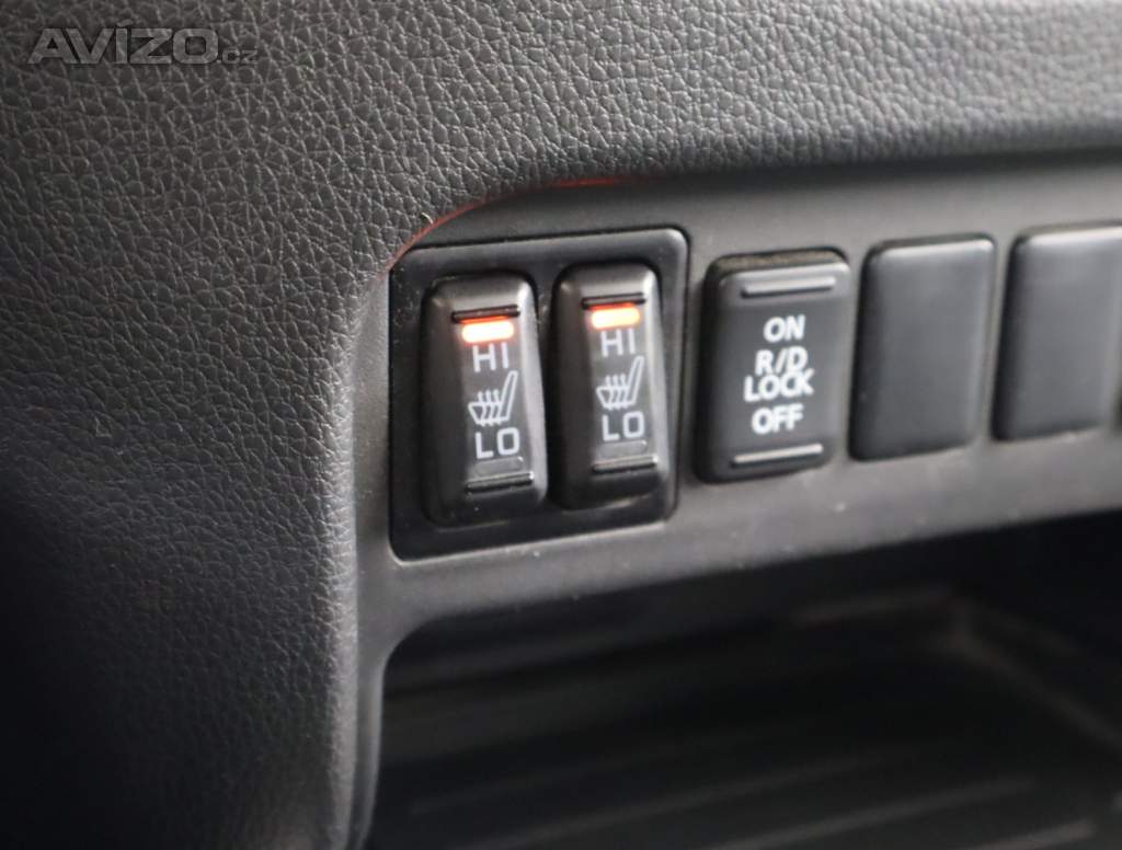 Foto inzerátu Mitsubishi L200 2.4 DI-D