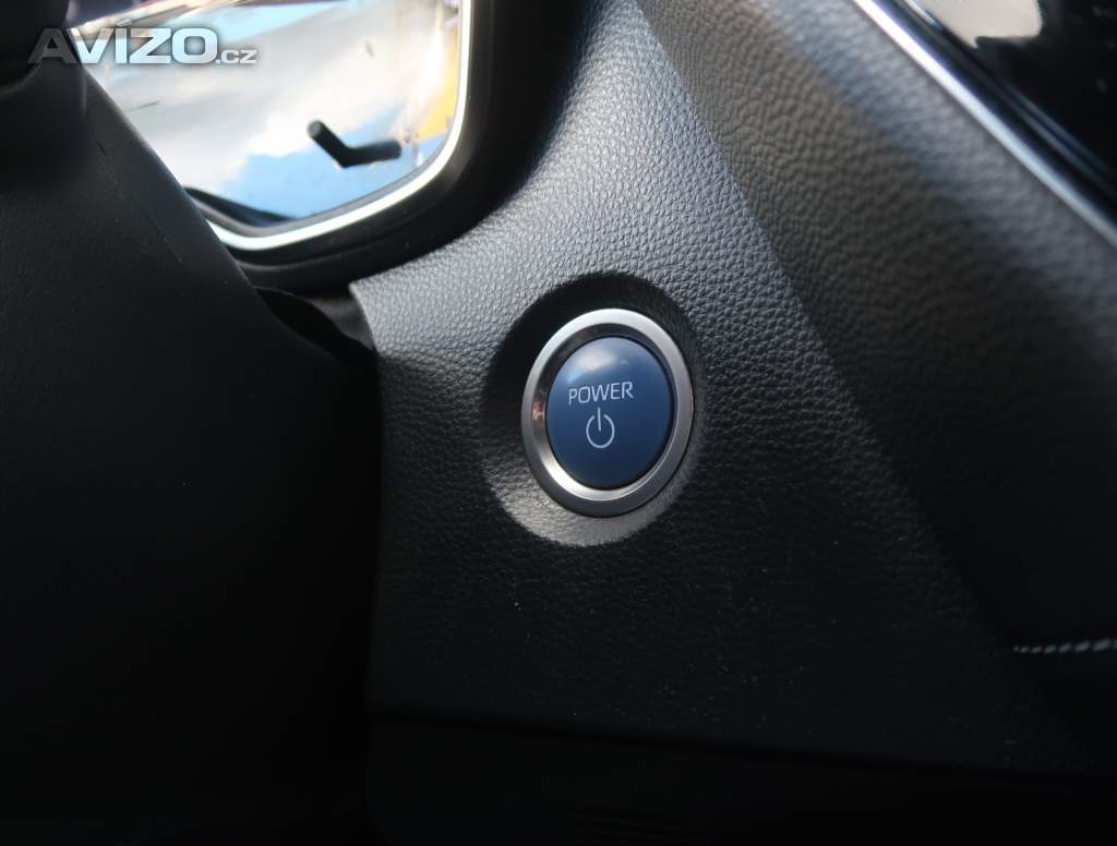 Foto inzerátu Toyota Corolla 1.8 Hybrid