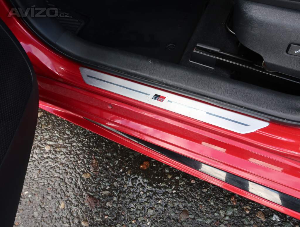 Foto inzerátu Toyota Corolla 1.8 Hybrid