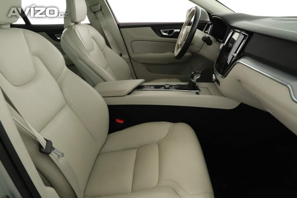 Foto inzerátu Volvo V60 Cross Country D4 2.0 AWD