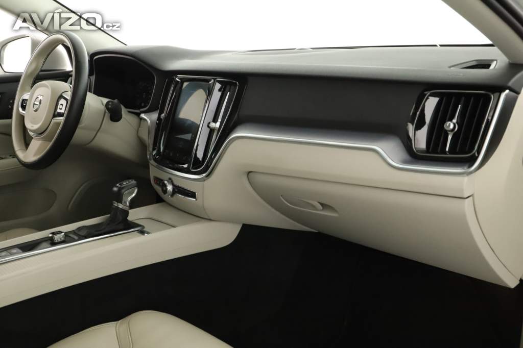 Foto inzerátu Volvo V60 Cross Country D4 2.0 AWD