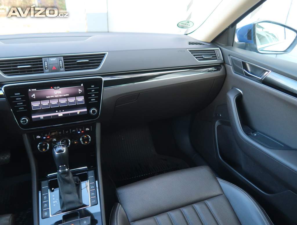 Foto inzerátu Škoda Superb 2.0 TSI