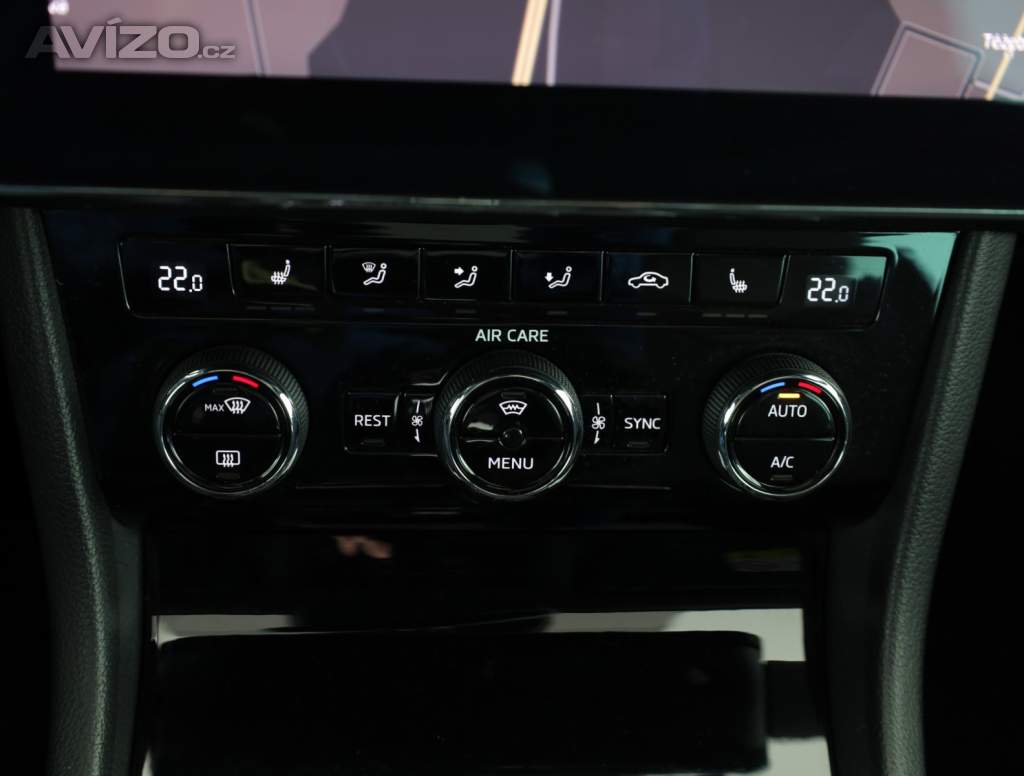 Foto inzerátu Škoda Superb 2.0 TSI