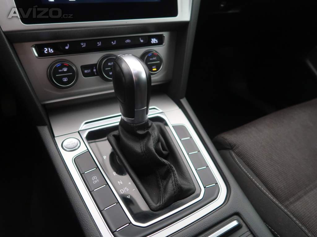 Foto inzerátu Volkswagen Passat 2.0 TDI