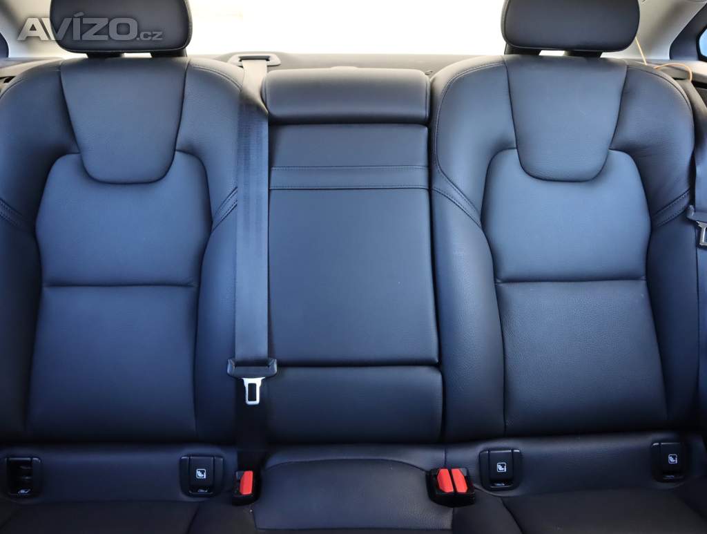 Foto inzerátu Volvo S90 T8 AWD