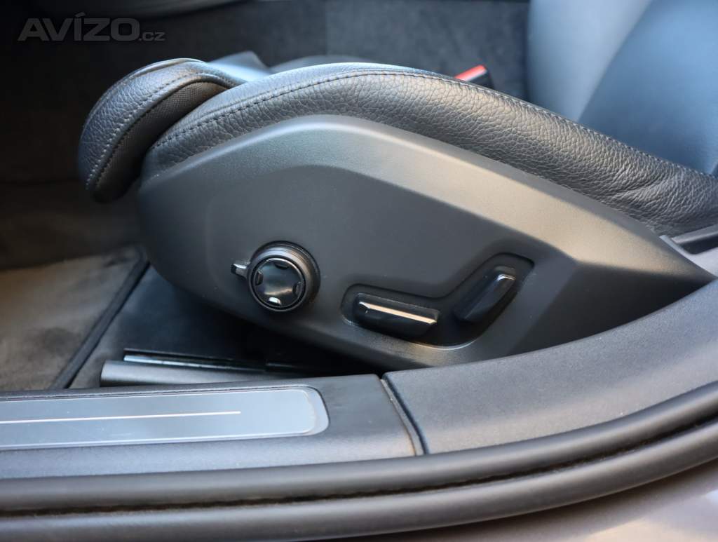 Foto inzerátu Volvo S90 T8 AWD