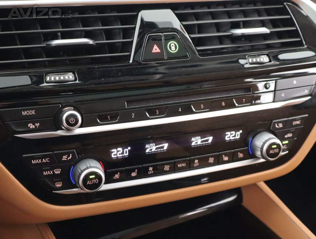 Foto inzerátu BMW Řada 5 530i xDrive