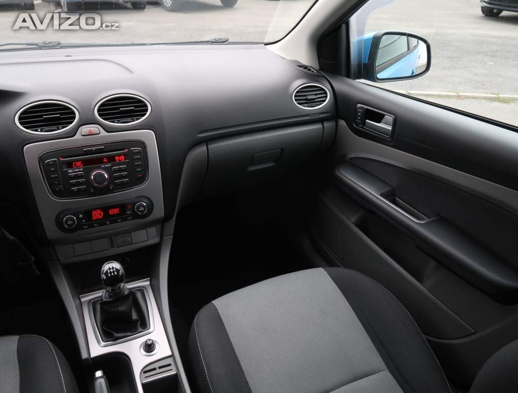 Foto inzerátu Ford Focus 1.6 16V