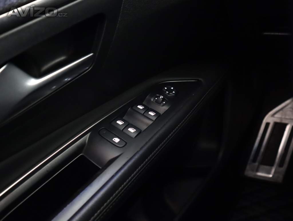 Foto inzerátu Peugeot 5008 1.5 BlueHDi