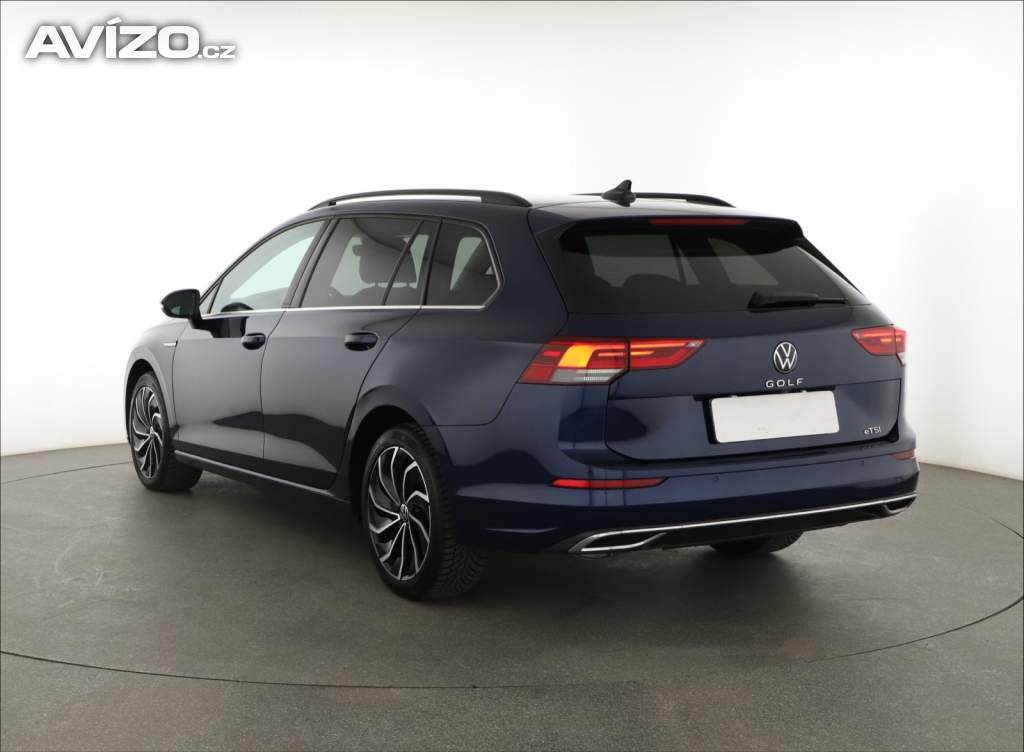 Foto inzerátu Volkswagen Golf 1.5 eTSI