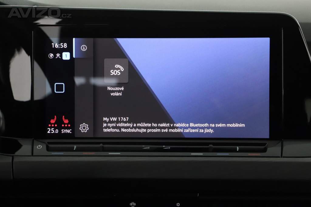 Foto inzerátu Volkswagen Golf 1.5 eTSI