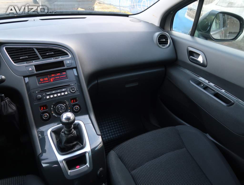 Foto inzerátu Peugeot 5008 1.6 HDi