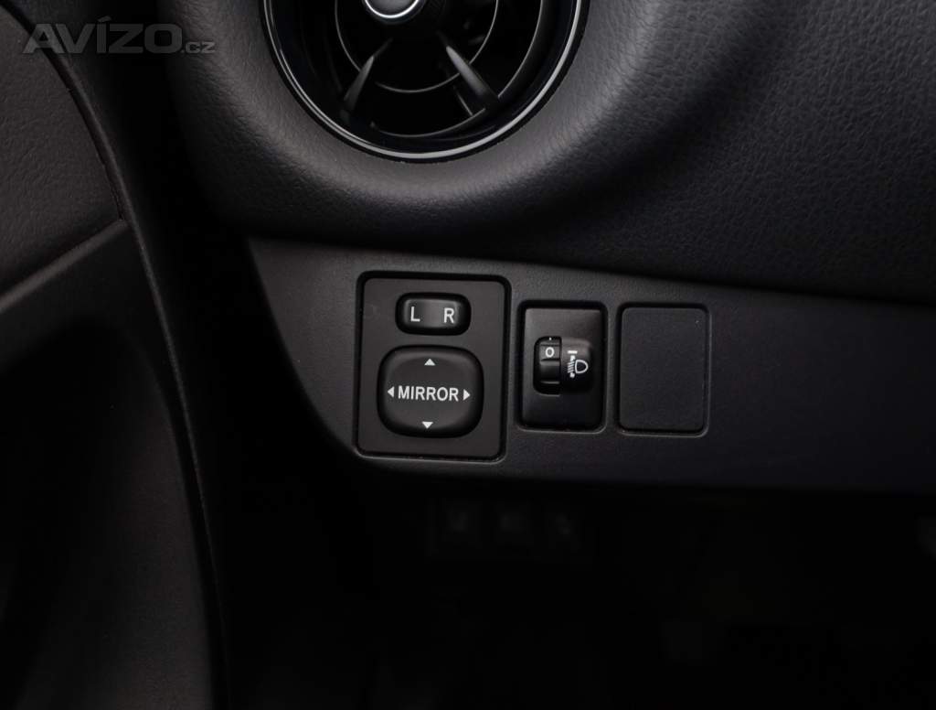 Foto inzerátu Toyota Yaris 1.5 Dual VVT-i