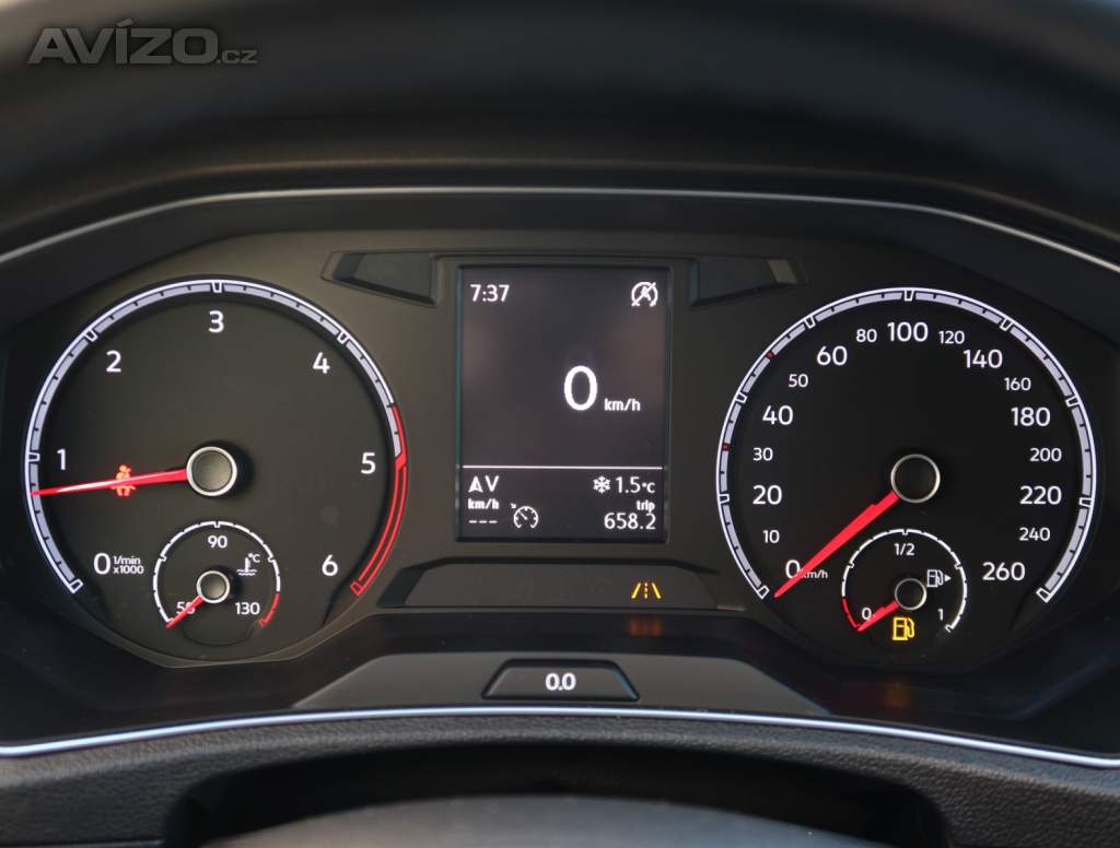 Foto inzerátu Volkswagen T-Roc 1.6 TDI