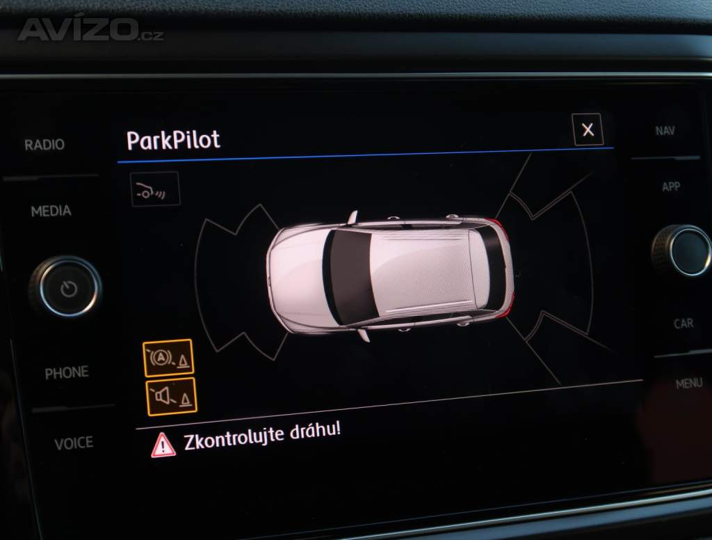 Foto inzerátu Volkswagen T-Roc 1.6 TDI