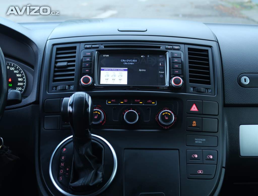 Foto inzerátu Volkswagen Multivan 2.0 TDI