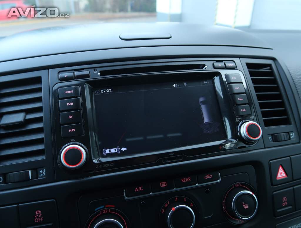 Foto inzerátu Volkswagen Multivan 2.0 TDI