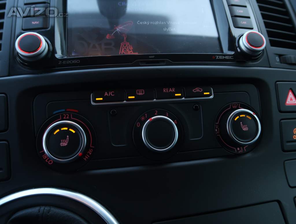 Foto inzerátu Volkswagen Multivan 2.0 TDI