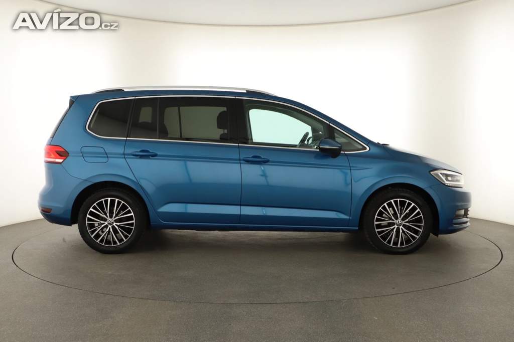 Foto inzerátu Volkswagen Touran 2.0 TDI