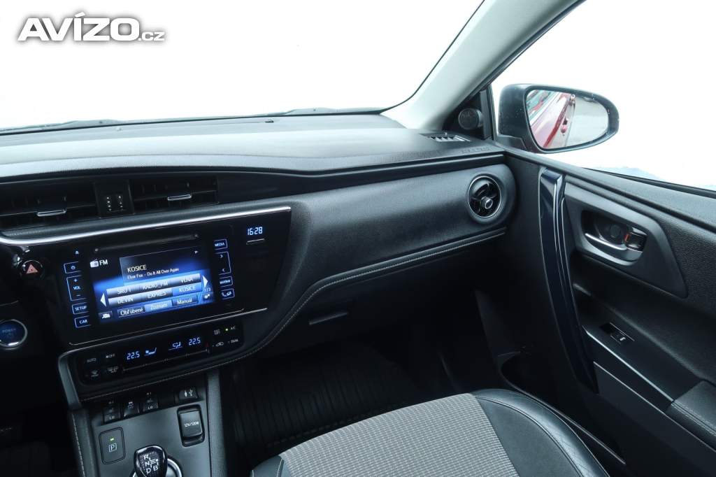 Foto inzerátu Toyota Auris Hybrid